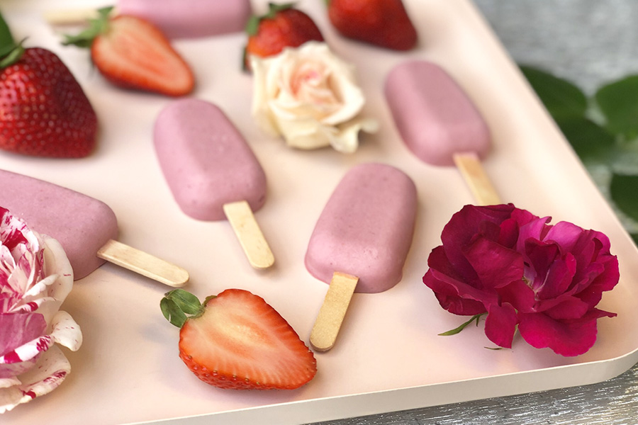 Vegan Cardamom Strawberry Popsicles