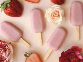 Vegan strawberry cardamom popsicles